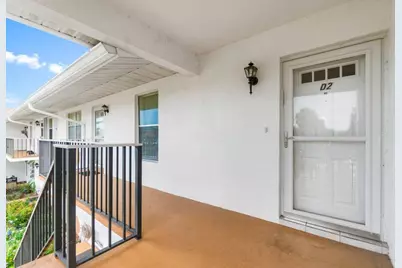 1205 S Lakes End Drive #D2, Fort Pierce, FL 34982 - Photo 3