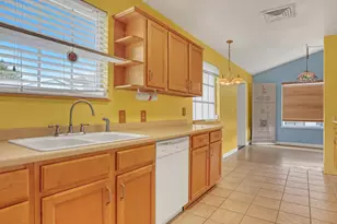 225 Linda Ln, Palm Beach Shores, FL 33404 - Photo 17