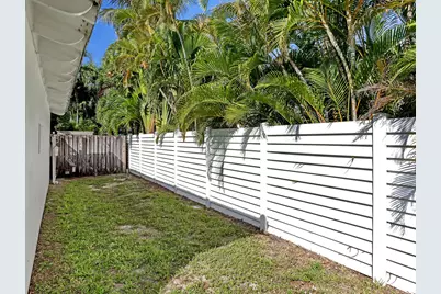 225 Linda Lane, Palm Beach Shores, FL 33404 - Photo 41