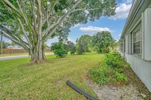 6127 Rainbow Cir, Greenacres, FL 33463 - Photo 23