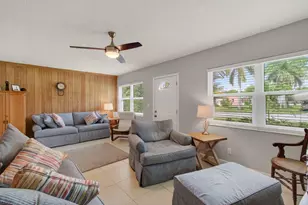 254 NE 22nd St, Delray Beach, FL 33444 - Photo 9