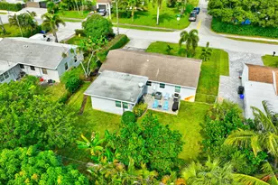 254 NE 22nd St, Delray Beach, FL 33444 - Photo 35