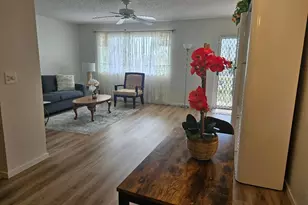 300 Village Green Cir S, Palm Springs, FL 33461 - Photo 5