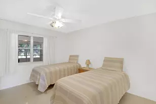 143 Somerset G, West Palm Beach, FL 33417 - Photo 3