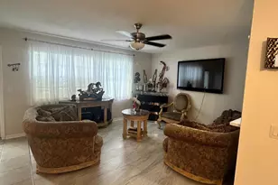 347 Norwich O, West Palm Beach, FL 33417 - Photo 3