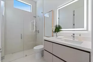 498 NE 6th St, Boca Raton, FL 33432 - Photo 15