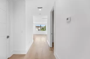 498 NE 6th St, Boca Raton, FL 33432 - Photo 21