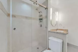 2070 NE 27th St, Pompano Beach, FL 33064 - Photo 11