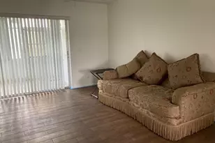 2894 Crosley Dr E, West Palm Beach, FL 33415 - Photo 9