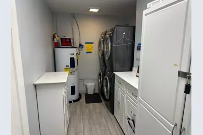 1258 Beach Road #9 Studio, Riviera Beach, FL 33404 - Photo 3