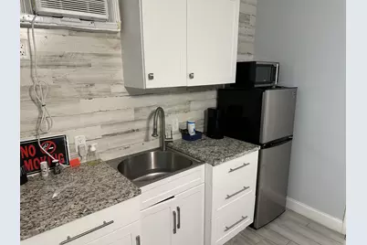 1258 Beach Road #9 Studio, Singer Island, FL 33404 - Photo 7