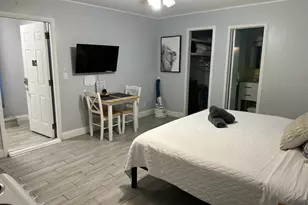 1258 Beach Rd, Singer Island, FL 33404 - Photo 5