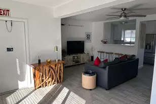 1258 Beach Rd, Singer Island, FL 33404 - Photo 5