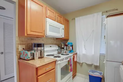 4822 Esedra Court #303, Lake Worth, FL 33467 - Photo 11