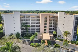 5301 Fountains Dr S, Lake Worth, FL 33467 - Photo 3