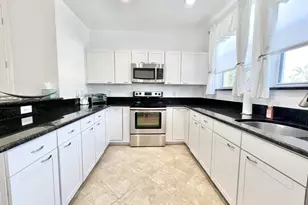 840 Marina Del Ray Ln, West Palm Beach, FL 33401 - Photo 11