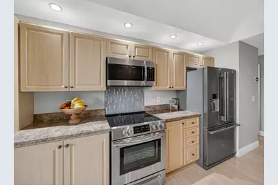 7472 La Paz Boulevard #109, Boca Raton, FL 33433 - Photo 11