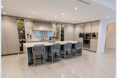 220 SE Mizner Boulevard #501, Boca Raton, FL 33432 - Photo 9