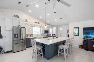 6751 SE Lillian Ct, Stuart, FL 34997 - Photo 9