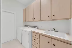 279 Kelsey Park Cir, Palm Beach Gardens, FL 33410 - Photo 33