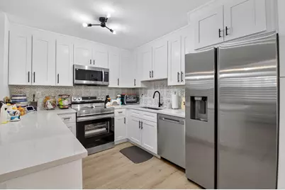 538 Flanders L, Delray Beach, FL 33484 - Photo 3