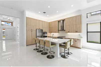 8330 Essex Country Club Drive, Boca Raton, FL 33434 - Photo 7