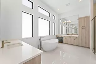 8330 Essex Country Clb Dr, Boca Raton, FL 33434 - Photo 11