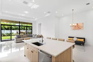 8330 Essex Country Clb Dr, Boca Raton, FL 33434 - Photo 27