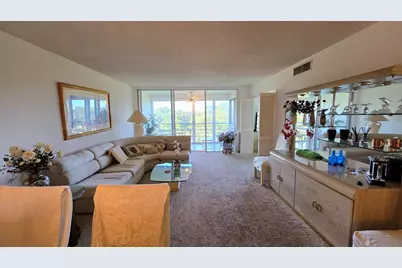 575 Oaks Lane #509, Pompano Beach, FL 33069 - Photo 7