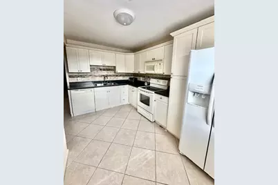 4001 Hythe A, Boca Raton, FL 33434 - Photo 3