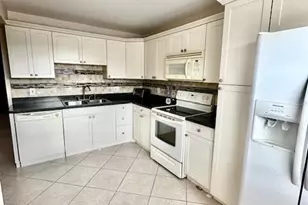 4001 Hythe A, Boca Raton, FL 33434 - Photo 3