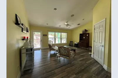 2415 Laurel Lane, Palm Beach Gardens, FL 33410 - Photo 7
