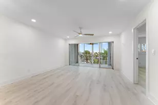 29 Yacht Club Dr, North Palm Beach, FL 33408 - Photo 17