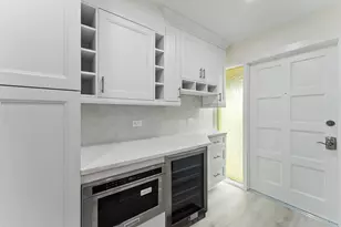 29 Yacht Club Dr, North Palm Beach, FL 33408 - Photo 7