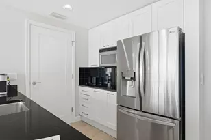 3800 N Ocean Dr, Singer Island, FL 33404 - Photo 9