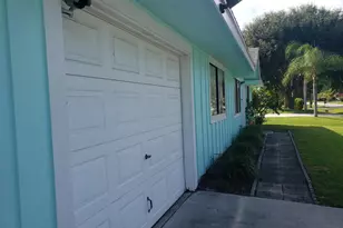 8350 SE Sweetbay Dr, Hobe Sound, FL 33455 - Photo 11