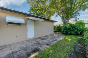 1042 North Dr, Delray Beach, FL 33445 - Photo 21