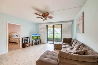 800 Uno Lago Drive #105, Juno Beach, FL 33408 - Photo 5
