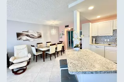 203 Southampton A, West Palm Beach, FL 33417 - Photo 11