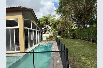 5730 Royal Club Drive, Boynton Beach, FL 33437 - Photo 17