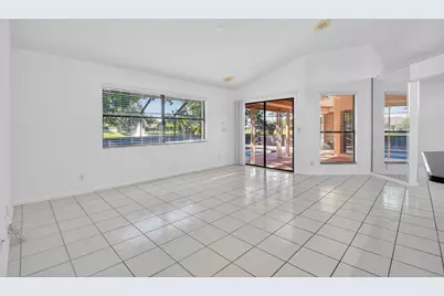 172 Monterey Way, Royal Palm Beach, FL 33411 - Photo 15