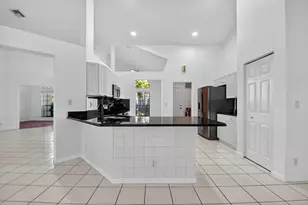 172 Monterey Way, Royal Palm Beach, FL 33411 - Photo 17