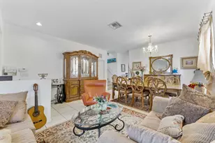 3958 Lake Tahoe Cir, West Palm Beach, FL 33409 - Photo 5