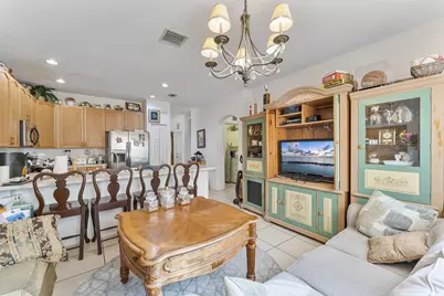 3958 Lake Tahoe Circle, West Palm Beach, FL 33409 - Photo 9