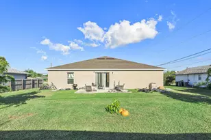 1122 SW Del Rio Blvd, Port Saint Lucie, FL 34953 - Photo 25