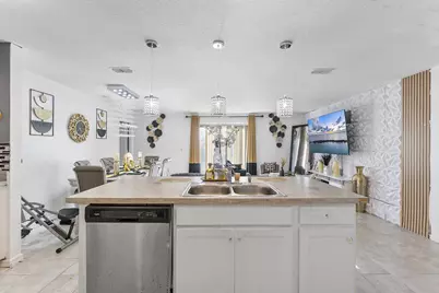 1122 SW Del Rio Boulevard, Port Saint Lucie, FL 34953 - Photo 9