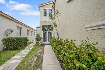 6296 Branchwood Drive, Lake Worth, FL 33467 - Photo 5