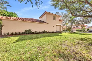 6379 NW 38th Dr, Pompano Beach, FL 33067 - Photo 5