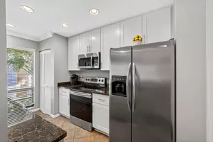 605 Brackenwood Cove, Palm Beach Gardens, FL 33418 - Photo 11