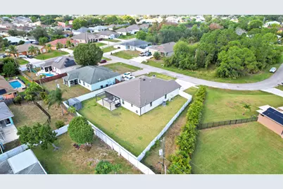 684 SW Jada Road, Port Saint Lucie, FL 34953 - Photo 7